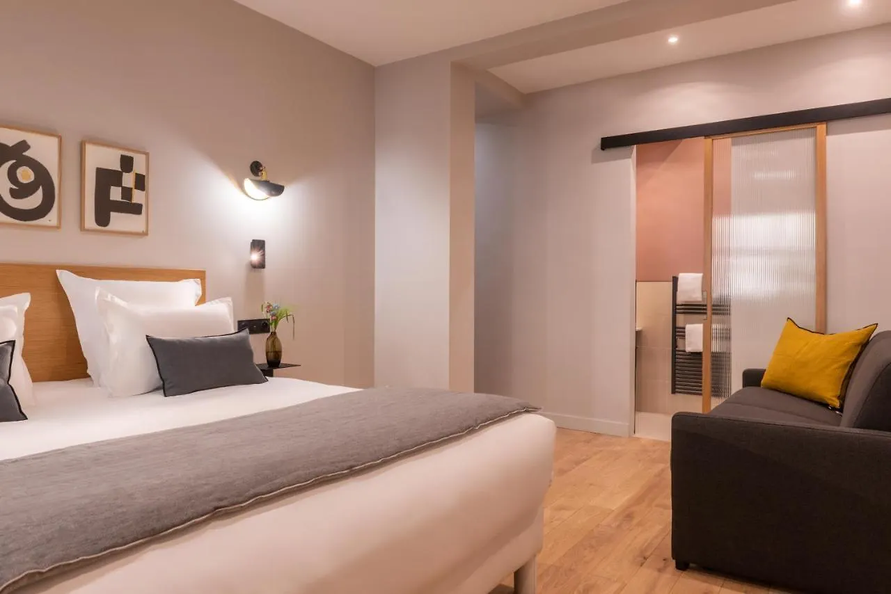 Cmg - Boutique Hotel Chambre - 4P - Auteuil/ Michel Ange